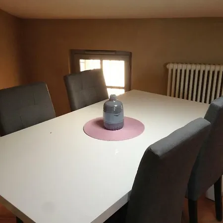 شقة Le Petit Nid Des Arenes *