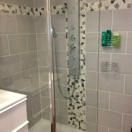 Apartment Le Petit Nid Des Arenes *