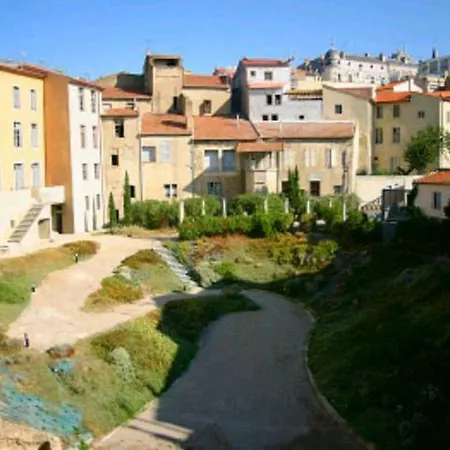 Apartment Le Petit Nid Des Arenes